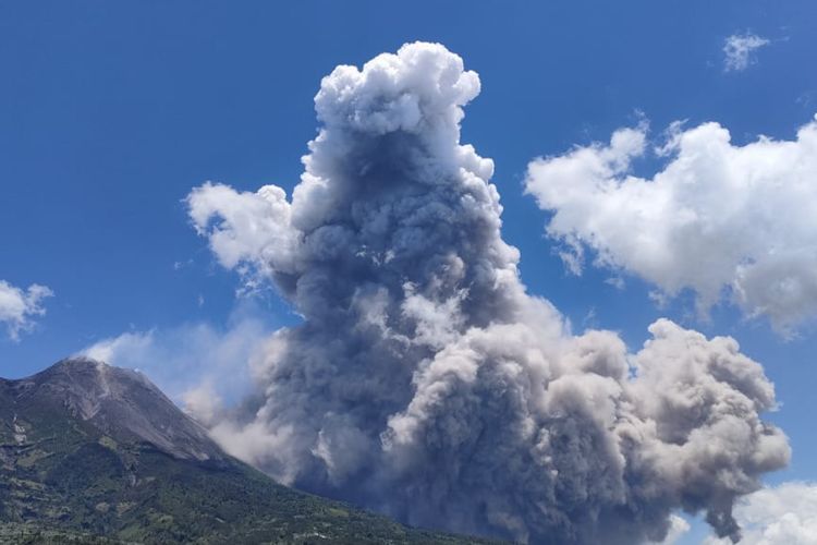 Gunung Merapi Kembali Muntahkan Awan Panas, Potensi Bahaya hingga Radius 7 Kilometer
