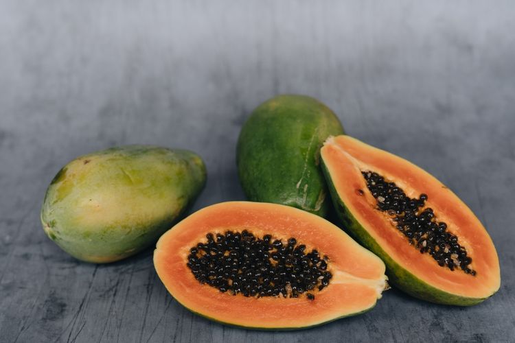 Apa Saja Manfaat Buah Pepaya untuk Kesehatan? Ini 9 Khasiatnya!