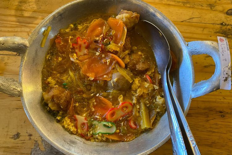 Mantul! Nangkring Seblak, Sajikan Kuliner Pedas Ini dengan Konsep Prasmanan