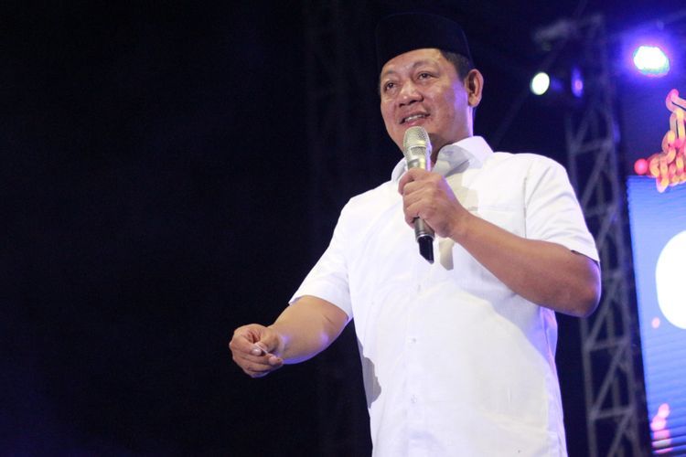 Dermawan Banget! Mantan Bupati Sidrap Rayakan Ulang Tahun dengan Berbagi Paket Umroh