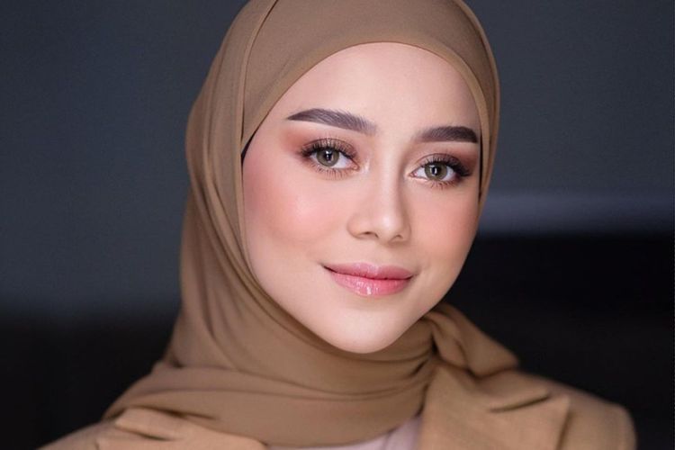 Lesti Kejora Tampil dengan Makeup Flawless, Dipuji Cantik Luar Dalam dan Mirip Olla Ramlan
