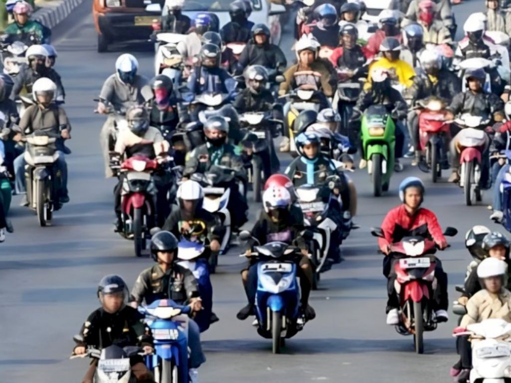 Belasan Pelajar Diamankan Polisi Usai Konvoi saat Demo Buruh di Jakarta