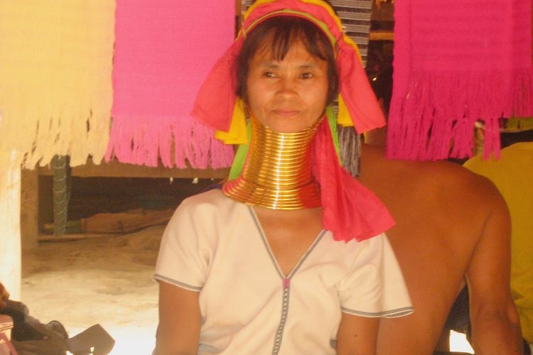 Mitos dan Makna Memanjangkan Leher di Suku Kayan, Konon Bisa Melindungi dari Roh Jahat