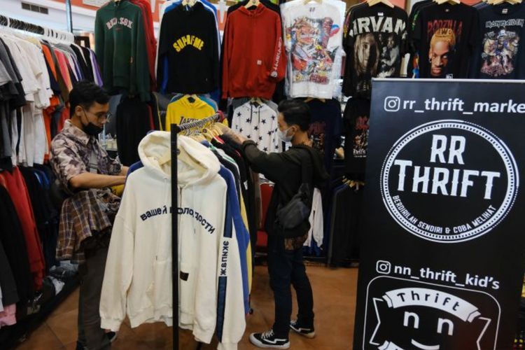 Tren Jualan Baju Bekas Thrifting Impor Ilegal Disebut Bakal Rusak Keunikan Fashion Lokal