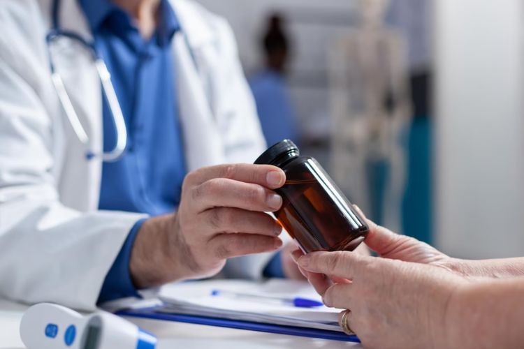 Buntut Kasus Gagal Ginjal Akut, IDAI Curhat Banyak Dokter Takut Resepkan Obat Sirup
