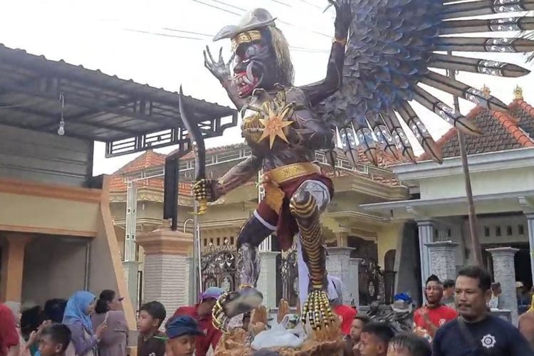 Pawai Ogoh-Ogoh Sambut Nyepi Kembali Digelar Usai Vakum 3 Tahun, Lamongan Serasa Bali!