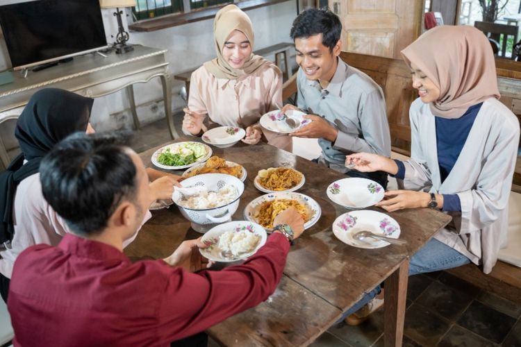 Presiden Jokowi Larang Buka Puasa Bersama, Kemenkes: Tidak Berlaku untuk Masyarakat Umum