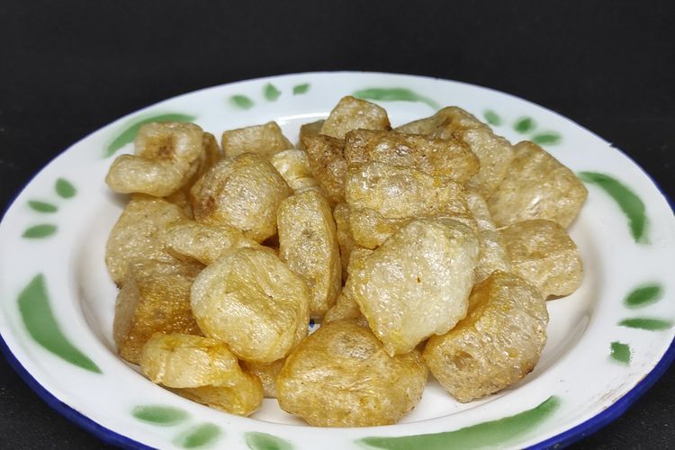 4 Jenis Kerupuk khas Minang, Salah Satunya Kerap Dijual di Rumah Makan Padang