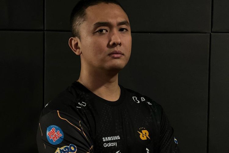 Uus Ngaku Stres Solo Ranked Mobile Legends, Sering Ketemu Tim yang Nggak Tahu Build Hero