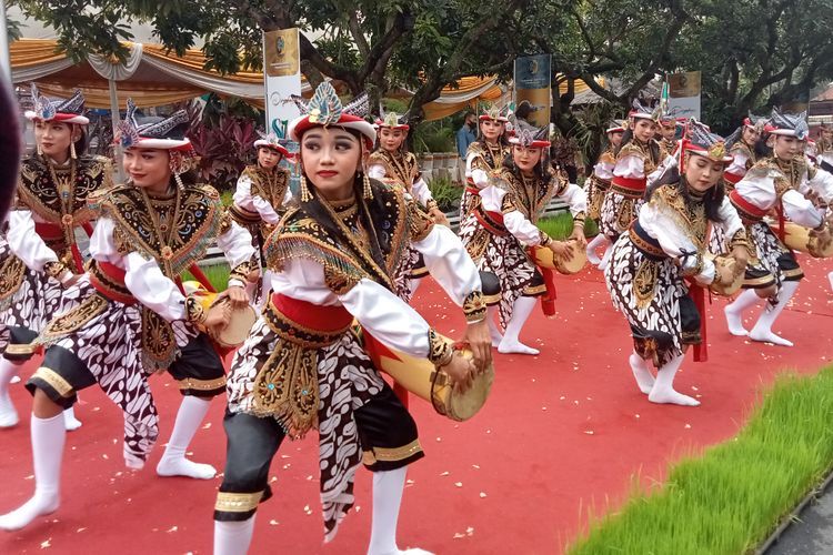 Kisah Tari Reog Kendang Tulungagung Konon Tercipta dari Prajurit Pengiring ke Gunung Kelud