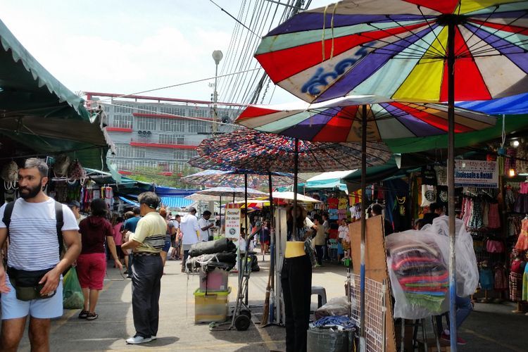 Menengok Pasar Chatuchak Bangkok, Pusat Perbelanjaan Terbesar di Asia Tenggara