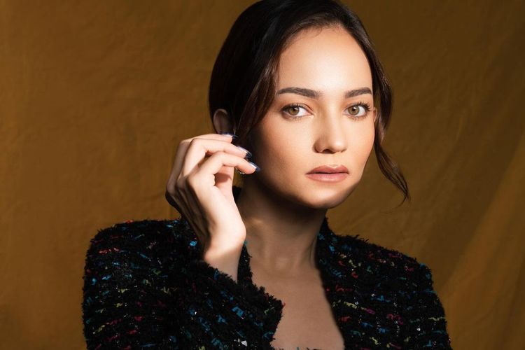 Wajahnya Dinyinyirin Keliatan Tua, Enzy Storia Beri Jawaban Nyeleneh sekaligus Bijak!