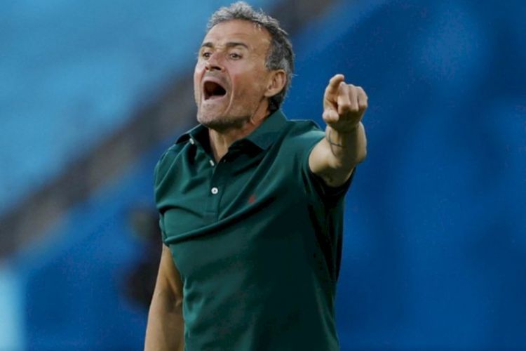 Dapat Duit Hasil Live Streaming, Luis Enrique Sumbang Hampir Setengah Miliar Rupiah