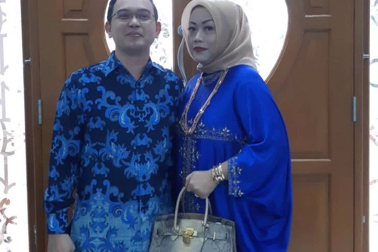 Viral Istri Pejabat Dishub DKI Pose Tenteng Tas Mewah, Harganya Capai Rp1,5 Miliar!