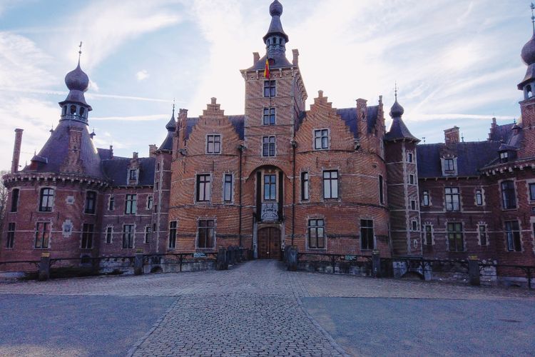 Menelusuri Keindahan Kastil Ooidonk di Belgia, Serasa Lagi di Negeri Dongeng