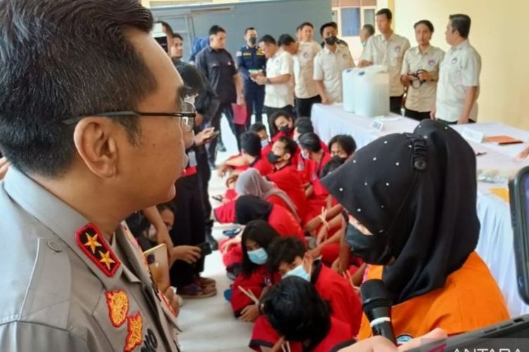 Demi 4 Anaknya, Ibu Asal Aceh Nekat Selundupkan 9,5 Kg Ganja ke Lombok