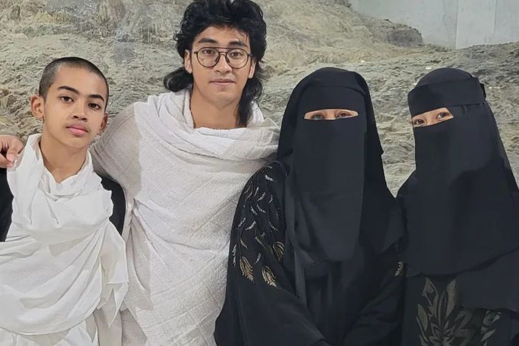 Ummi Pipik Sering Khawatir Abidzar Hobi Motoran seperti Mendiang Uje
