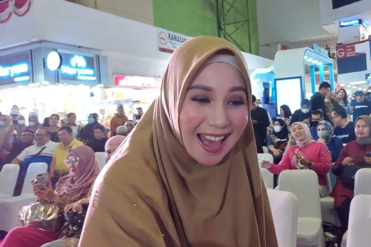 Cerita Puput Melati Akui Jadi Melek Teknologi Usai Terjun Bisnis Fashion
