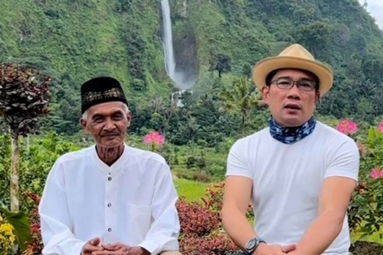 Ridwan Kamil Motoran 3 Jam ke Rumah Abah Jajang yang Viral karena View Curug Citambur
