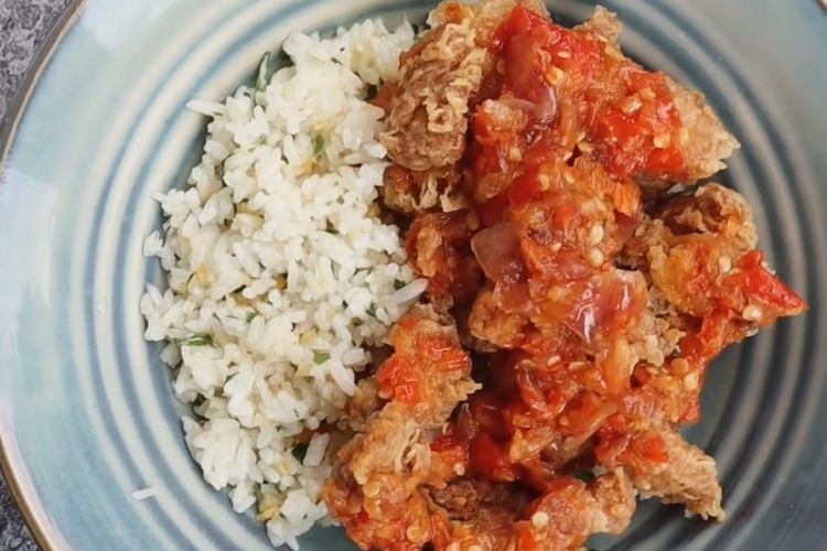 Bosen Makan Pake Nasi Putih? Intip Resep Nasi Daun Jeruk Di sini!