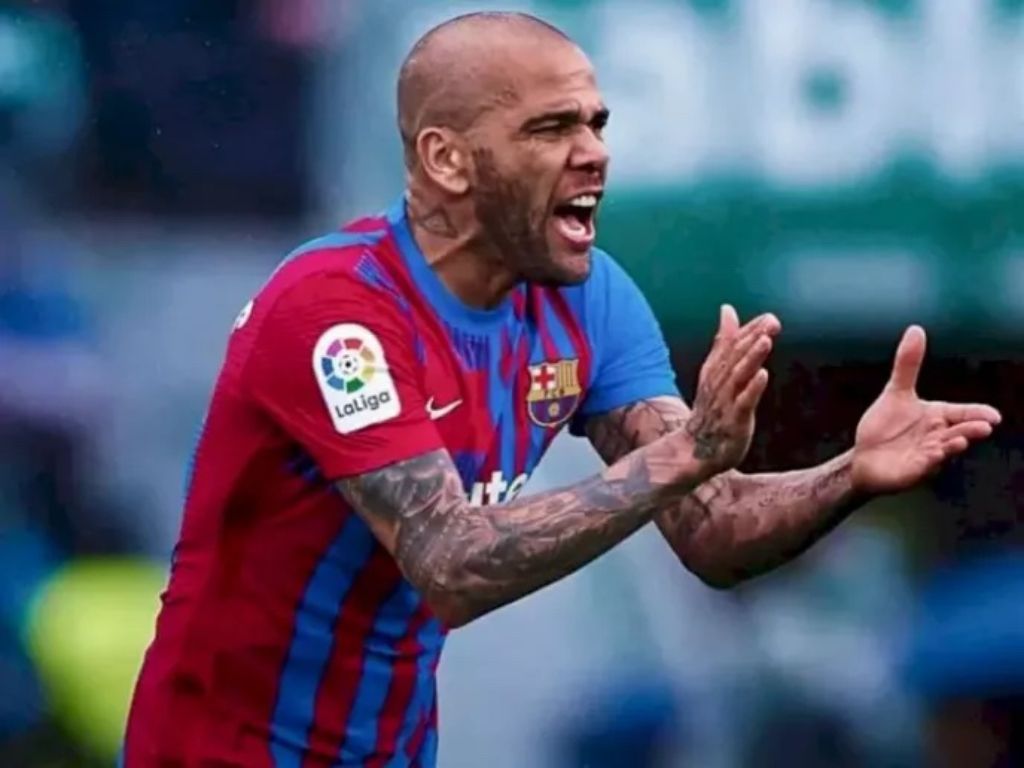 Masuk Bui Gara-gara Kasus Pelecehan, Dani Alves Ikut Turnamen Sepak Bola Antar Penjara