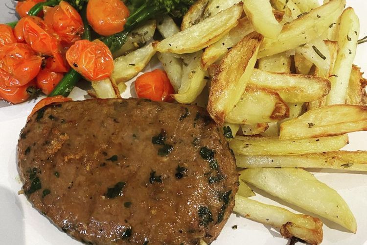 Mencicipi Steak Vegetarian Berbahan Dasar Tempe dan Jamur di Warung Piwah Jogjakarta