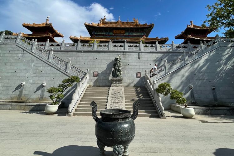 Menakjubkan! Replika Istana China yang Indah di Taman Safari, Pairi Daiza