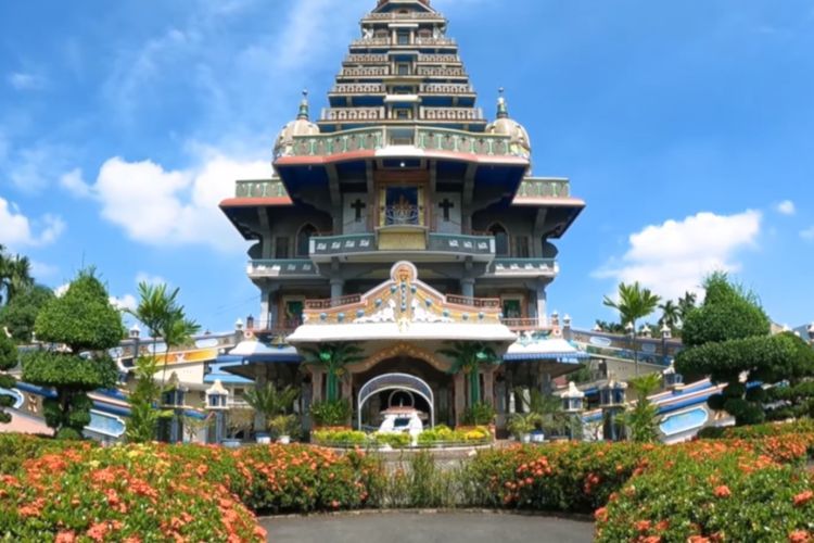 Melihat Keunikan Graha Maria Annai Velangkanni, Gereja yang Menyerupai Vihara di Medan