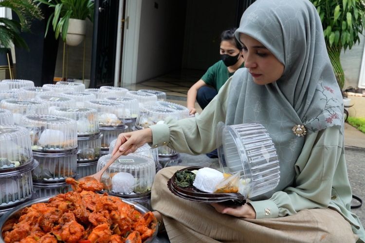Resep Ayam Saus Padang ala Shireen Sungkar dan Minyak Goreng FITRI, Yummy!