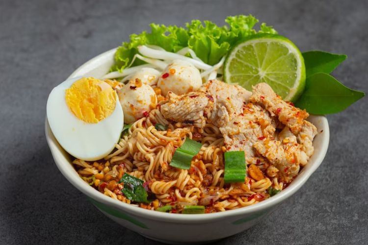 Hasil Survei: Mie Instan Jadi Makanan Paling Sering Dimasak untuk Sahur di Ramadan Ini