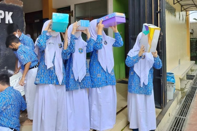Jelang Gerhana Matahari, Siswa SMP Muhammadiyah PK Solo Buat Kamera Lubang Satu Jarum