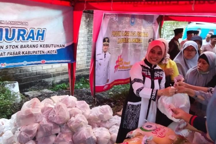 Stabilkan Harga Sembako, Disperindag Lamongan Gelar Pasar Murah