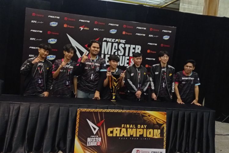 Juara FFML Season 7, Genesis Dogma Sebut EVOS Divine dan RRQ Gak Maksimal