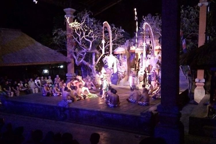 Mengenal Tari Kecak, Pertunjukan Budaya Bali yang Mengandalkan Suara, Ini Filosofinya!