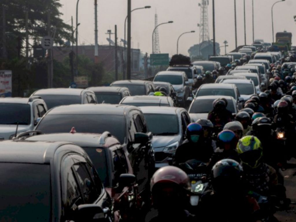 Macet Parah Landa Jakarta Semalam, Ini Penyebabnya