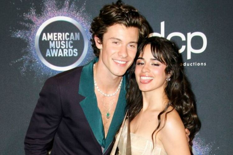 Keciduk Ciuman di Coachella 2023, Shawn Mendes dan Camilla Cabelo Gak Balikan