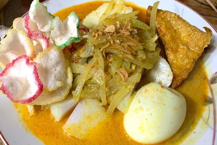 6 Resep Lontong Sayur Khas Betawi, Padang, dan Medan, Gurih!