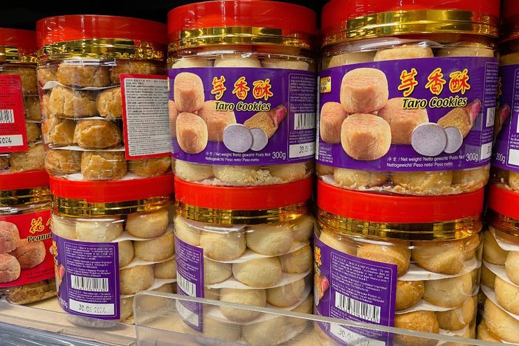 Rindu Aneka Kue Lebaran Asli? Di Toko Kam Yuen, Brussels Sediakan Kue Lebaran Buatan China