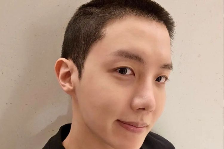 J-Hope BTS Dilaporkan Dapat Perlakuan Istimewa saat Wamil, Agensi: Kami akan Cek