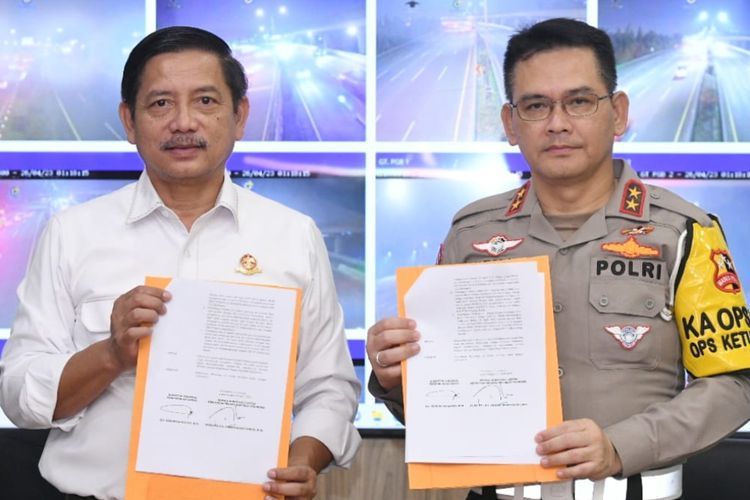 Kakorlantas Polri dan Kemenhub Tandatangani SKB Terkait Pembatasan Angkutan Barang 