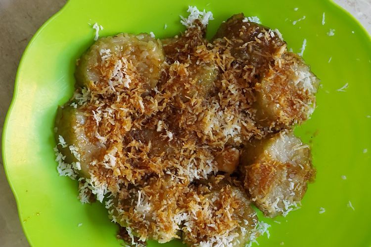 Cicipi Lupis Khas Pamekasan, Camilan Lezat yang Ada Jelang Hari Raya Ketupat