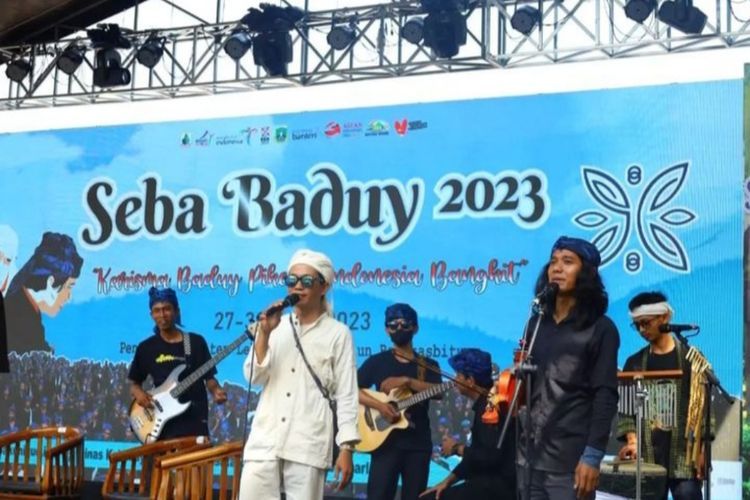 Ribuan Warga Suku Baduy Turun Gunung Ikuti Tradisi Seba Baduy 2023