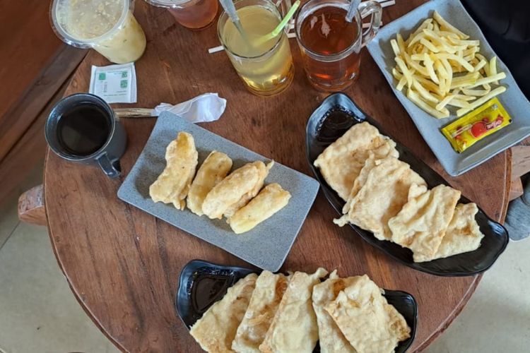Kopi Puncak Rindu: Spot Bersantai Bersama Keluarga dengan View di Atas Ketinggian Jogja