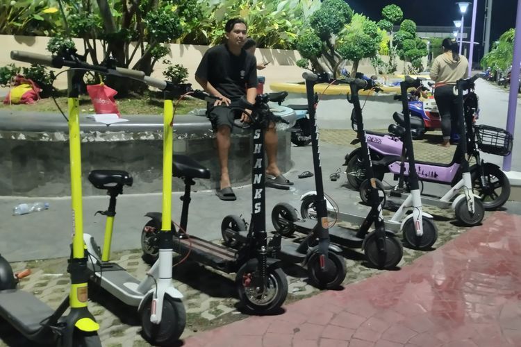  Berkah Libur Lebaran, Pemilik Scooter Listrik di Parepare, Raup Untung Jutaan Rupiah