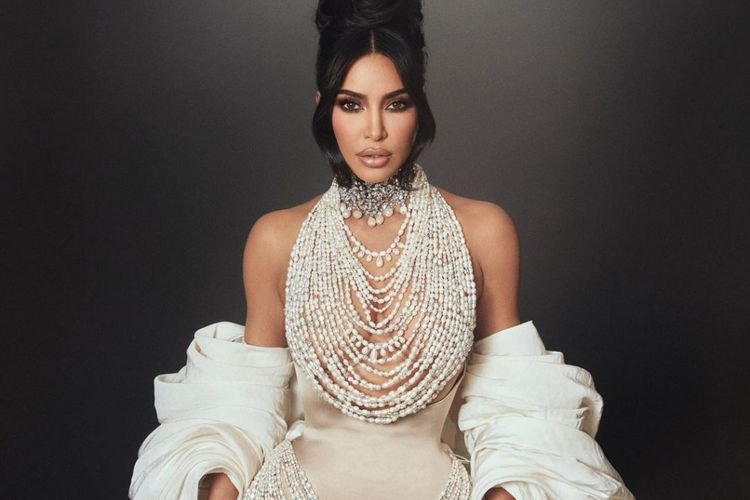 Kim Kardashian Belajar Akting untuk Peran di 