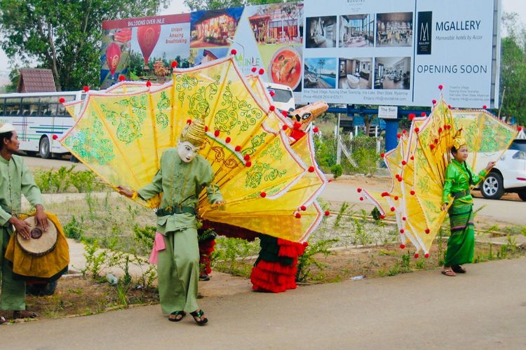 Menggali Makna Tarian Shan Myanmar: Cinta Sejati & Pengorbanan dalam Legenda Dewi Inthar