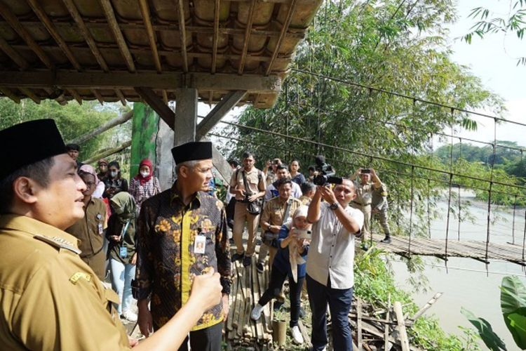Bangun Jembatan ‘Indiana Jones’ di Magelang, Ganjar Lakukan Hal Ini