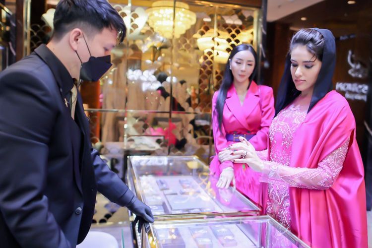 Princess Bahrain Borong Berlian Indonesia Senilai Rp2 Miliar