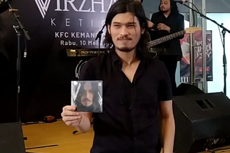 Fantastis! Album 'Ketiga' Virzha Terjual 50 Ribu Keping dalam Seminggu