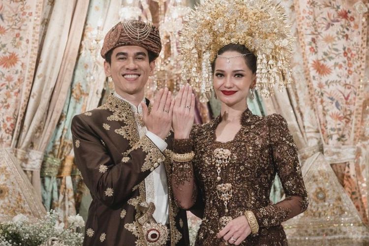 Enzy Storia Resmi Dinikahi Molen Kasetra, Vincent Rompies Jadi Saksi